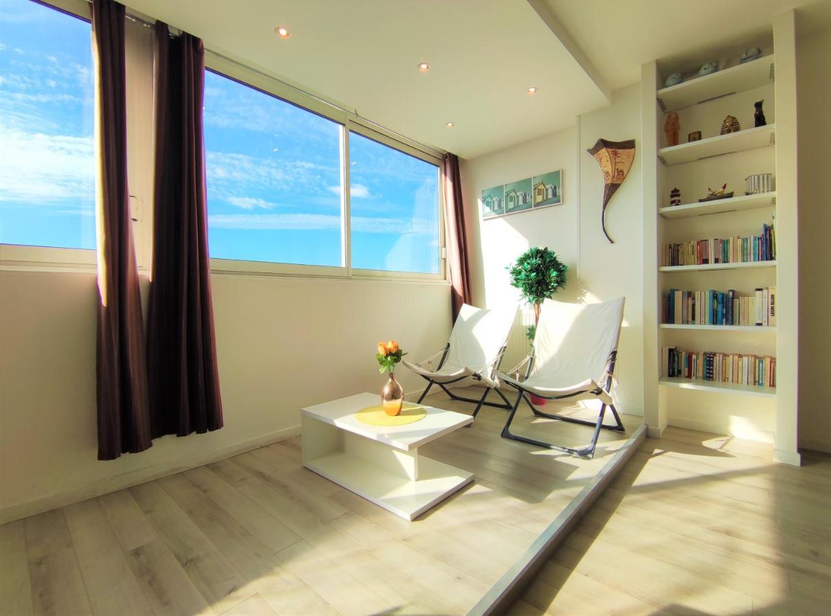 6 Appartements Et 4 Adresses A Mi-Chemin Entre Le Vieux Port Et L Ile De Re 拉罗歇尔 外观 照片