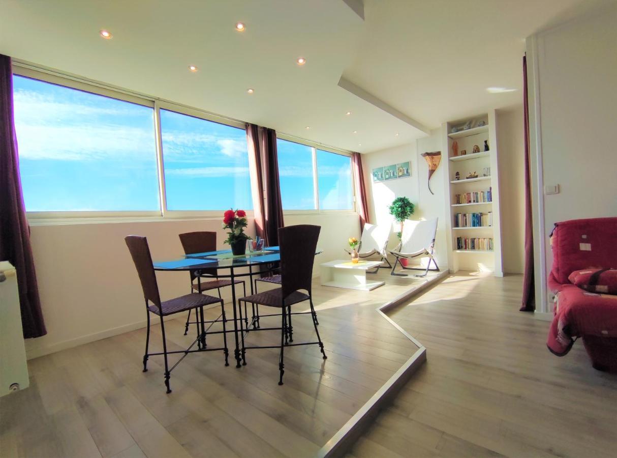 6 Appartements Et 4 Adresses A Mi-Chemin Entre Le Vieux Port Et L Ile De Re 拉罗歇尔 外观 照片