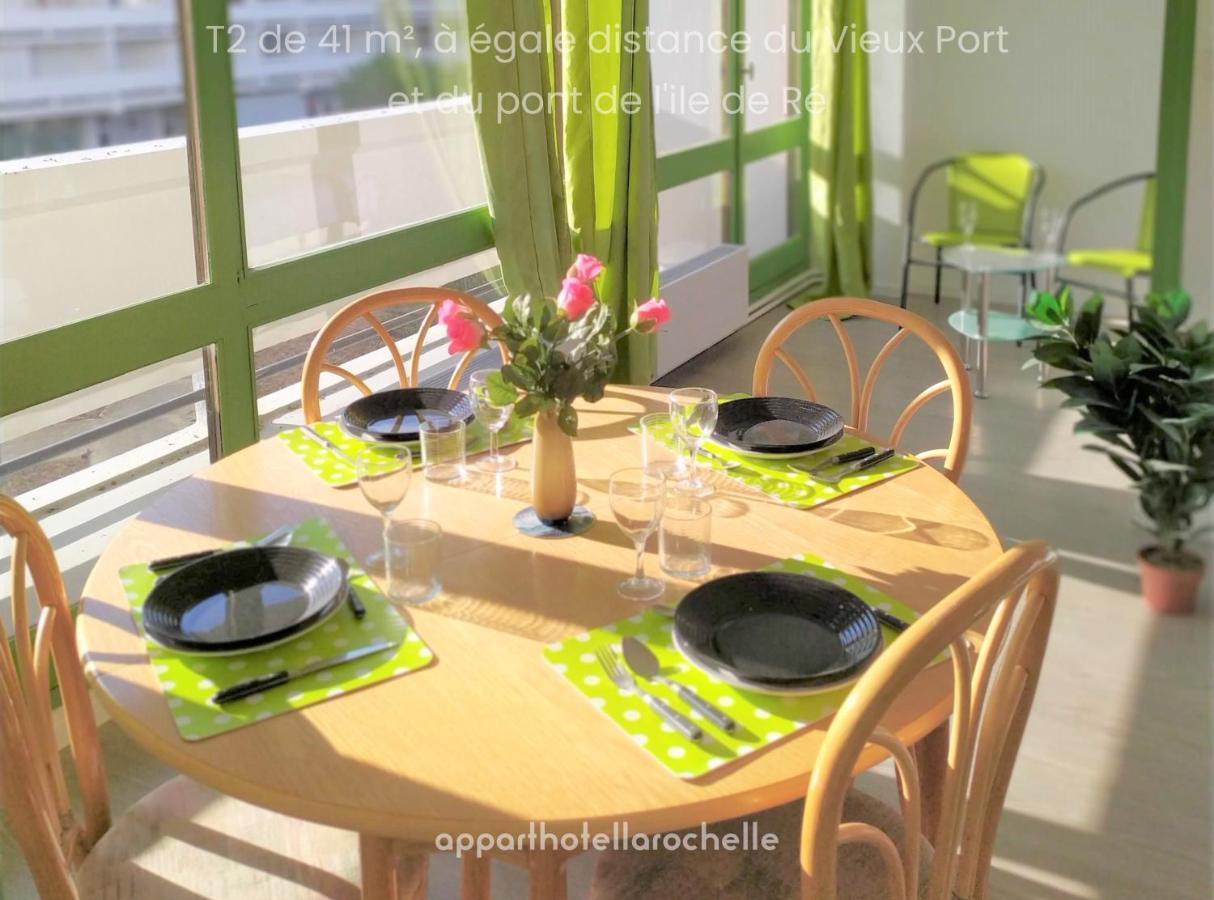 6 Appartements Et 4 Adresses A Mi-Chemin Entre Le Vieux Port Et L Ile De Re 拉罗歇尔 外观 照片