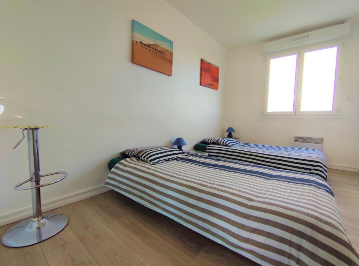 6 Appartements Et 4 Adresses A Mi-Chemin Entre Le Vieux Port Et L Ile De Re 拉罗歇尔 外观 照片