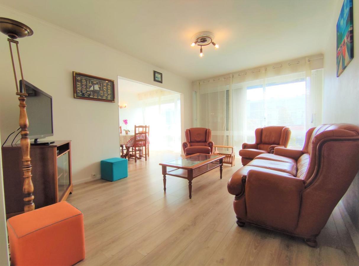 6 Appartements Et 4 Adresses A Mi-Chemin Entre Le Vieux Port Et L Ile De Re 拉罗歇尔 外观 照片