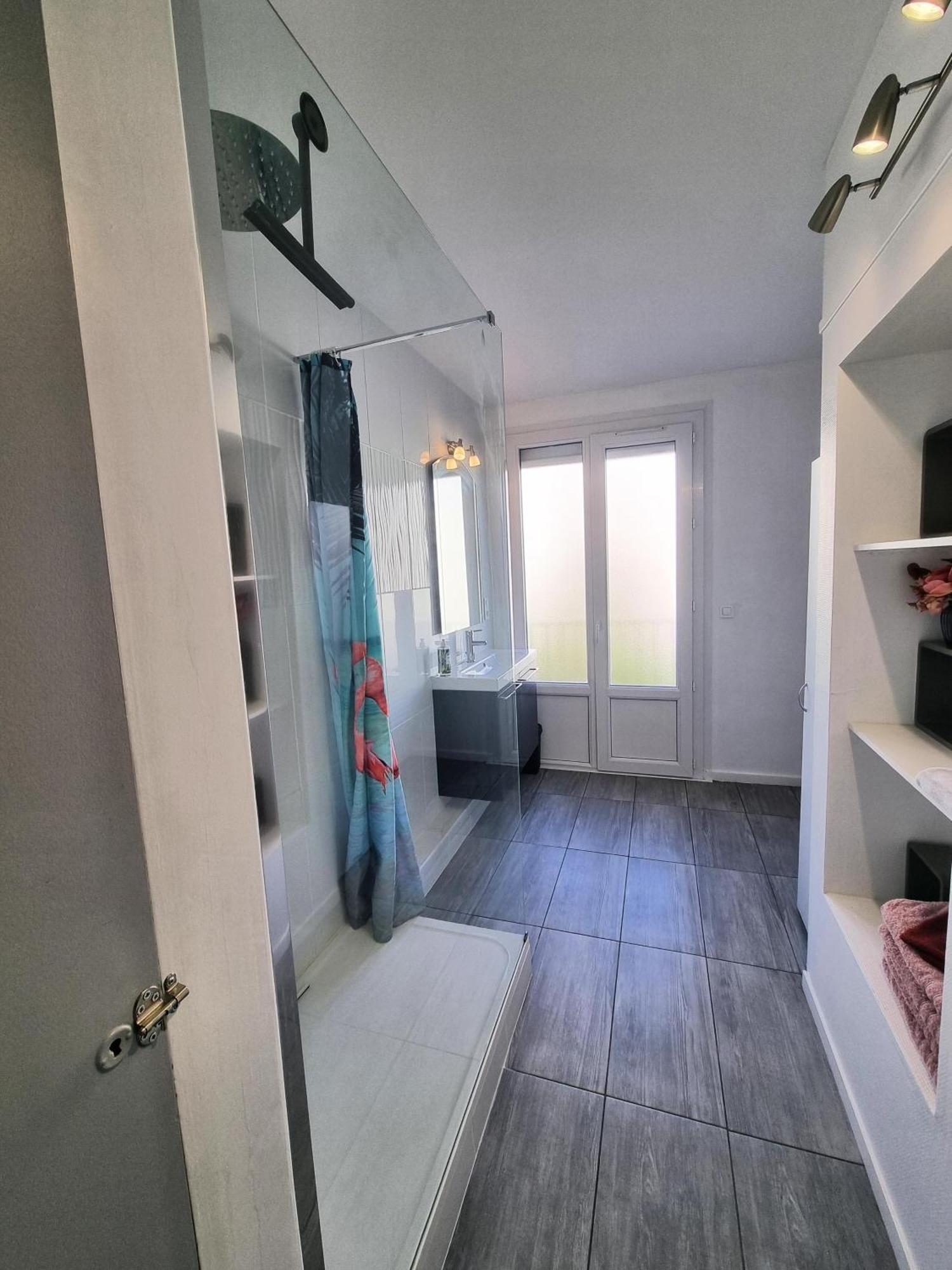 6 Appartements Et 4 Adresses A Mi-Chemin Entre Le Vieux Port Et L Ile De Re 拉罗歇尔 外观 照片